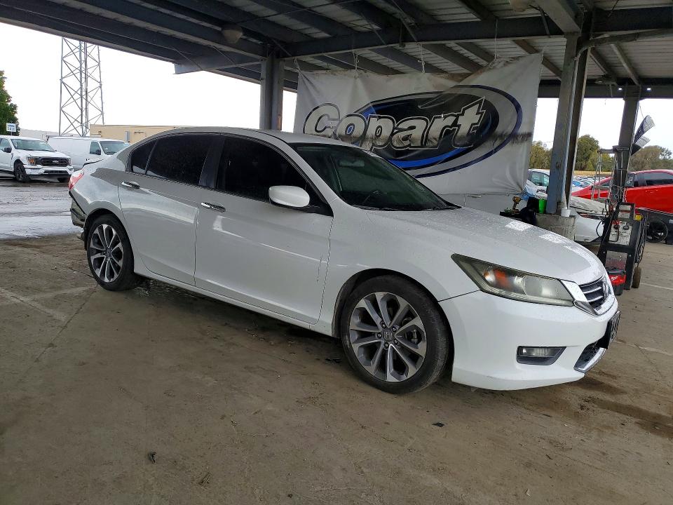 Продажа на аукционе авто 2015 Honda Accord, vin: 1HGCR2F51FA226800, номер лота: 50217676