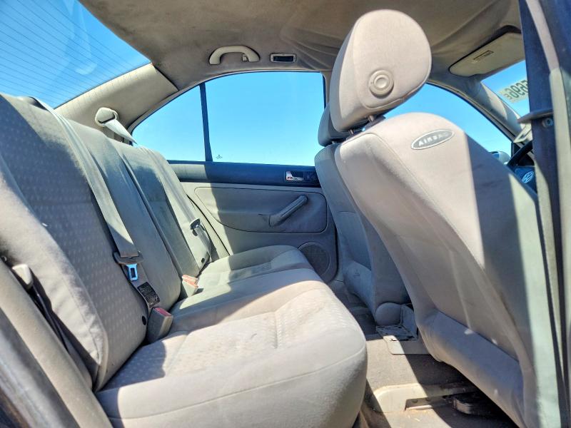 49325696 :رقم المزاد ، 3VWRR69M34M111244 vin ، 2004 Volkswagen Jetta مزاد بيع