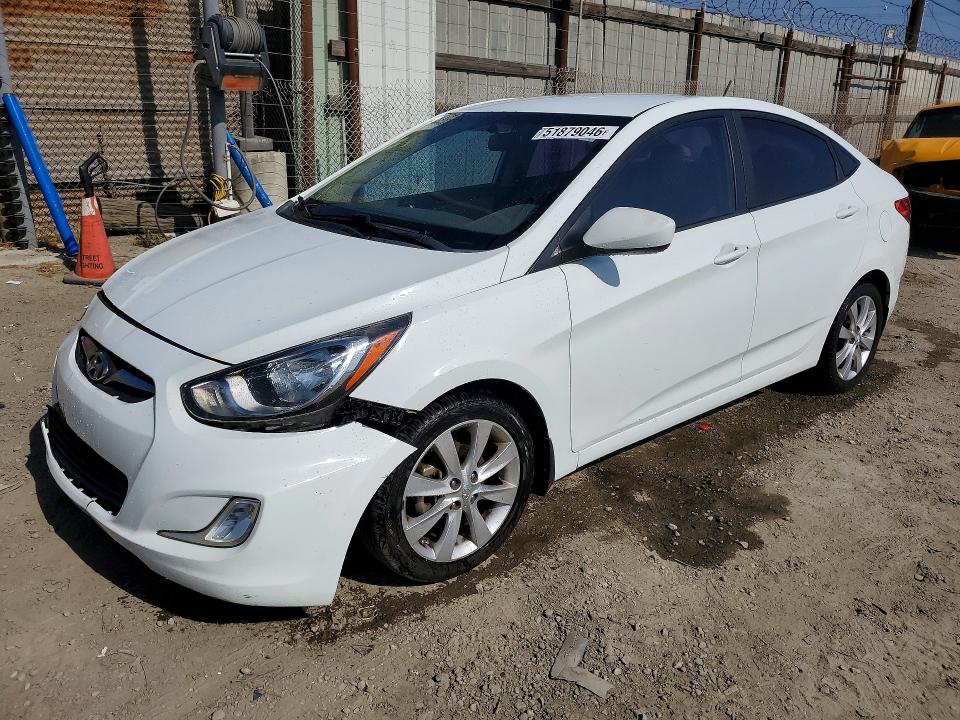 51879046 :رقم المزاد ، KMHCU4AE1DU580873 vin ، 2013 Hyundai Accent مزاد بيع