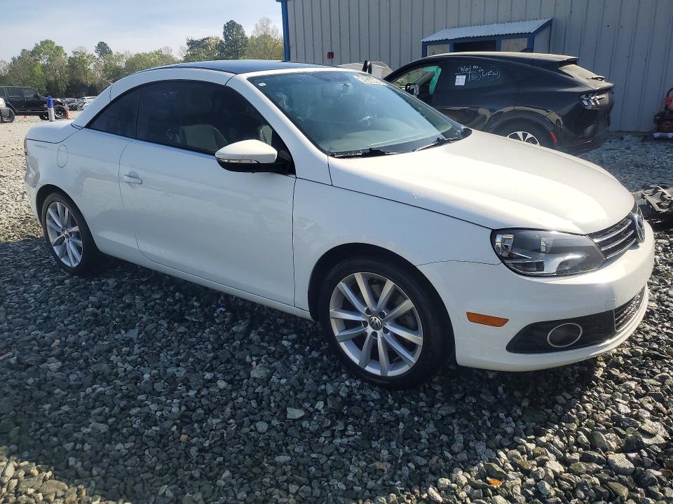 49334496 :رقم المزاد ، WVWBW8AH9FV001055 vin ، 2015 Volkswagen Eos مزاد بيع