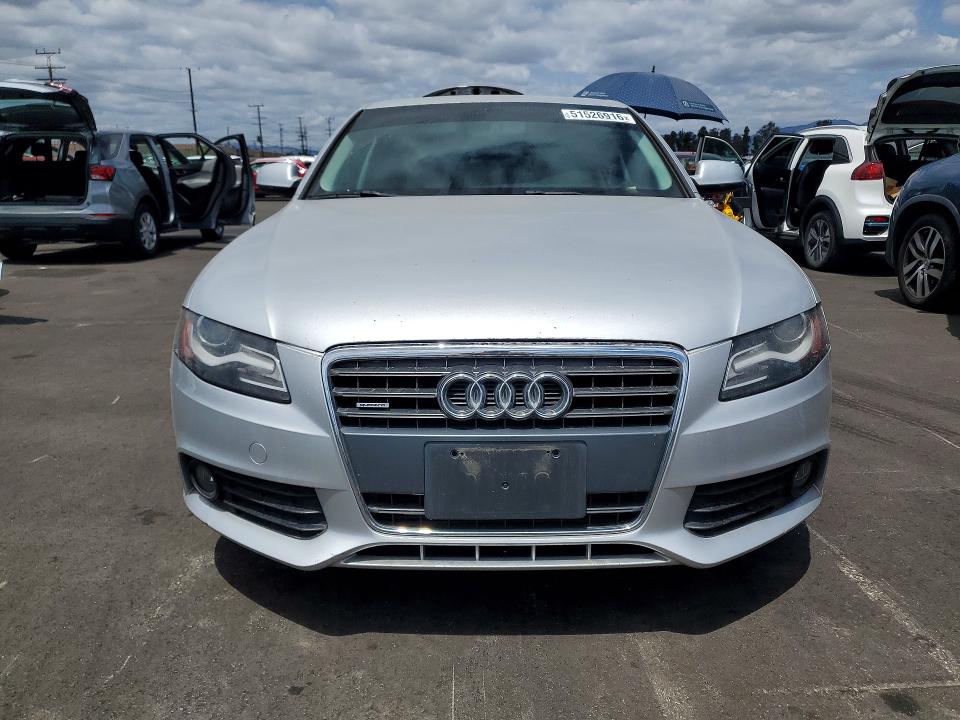 51526916 :رقم المزاد ، WAUFFAFL3BN052662 vin ، 2011 Audi A4 مزاد بيع