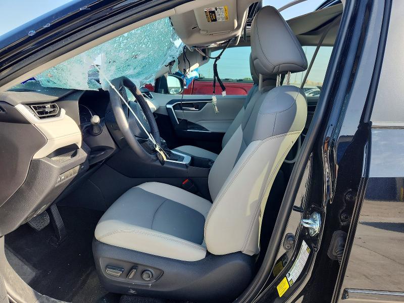 50086046 :رقم المزاد ، 2T3C1RFV4SW422479 vin ، 2025 Toyota Rav4 مزاد بيع