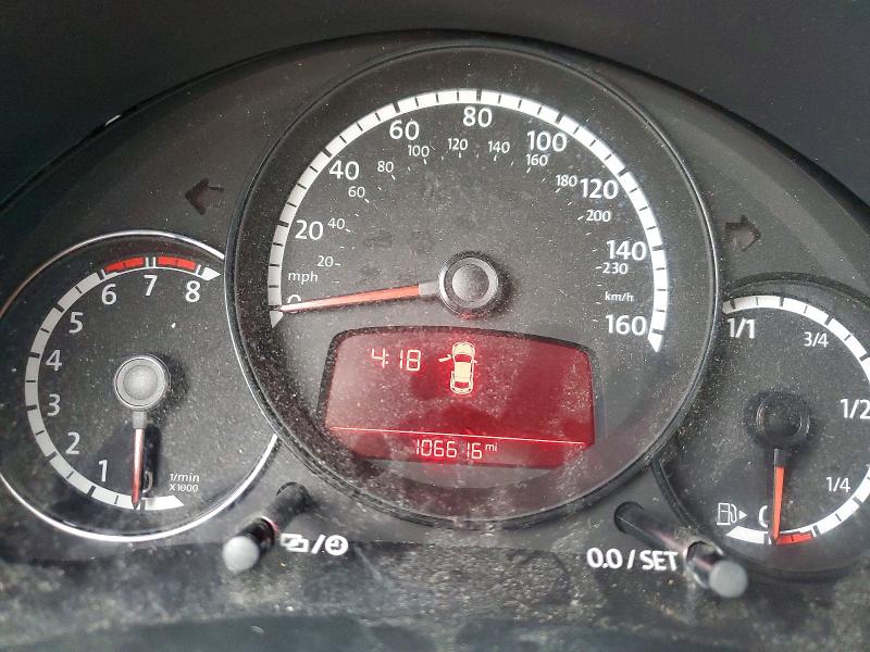2013 Volkswagen Beetle მანქანა იყიდება აუქციონზე, vin: 3VW5X7AT4DM829060, აუქციონის ნომერი: 47215666