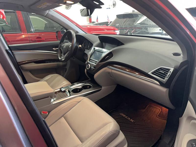 Продаж на аукціоні авто 2018 Acura Mdx, vin: 5J8YD3H37JL006631, номер лоту: 50457436