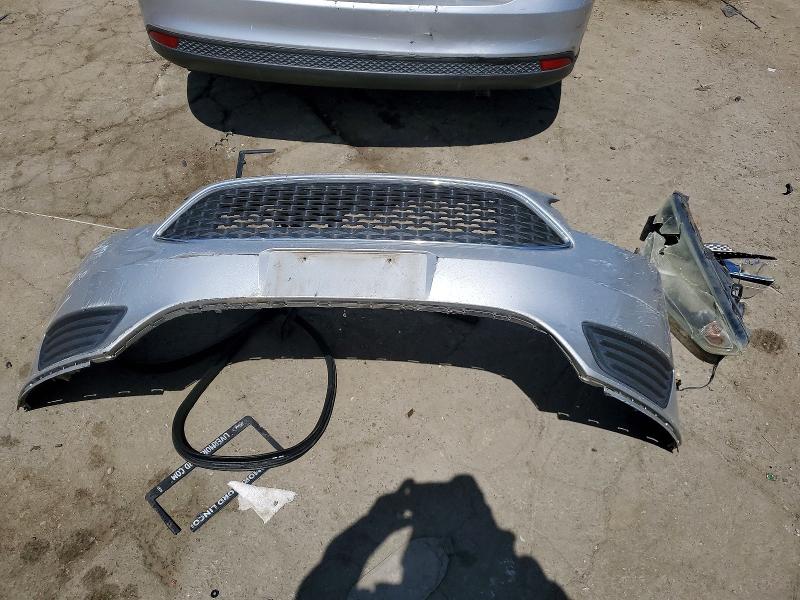 2015 Ford Focus მანქანა იყიდება აუქციონზე, vin: 1FADP3E22FL326114, აუქციონის ნომერი: 51651476