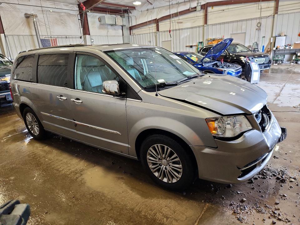48605626 :رقم المزاد ، 2C4RC1CG7GR188366 vin ، 2016 Chrysler Town & Country مزاد بيع