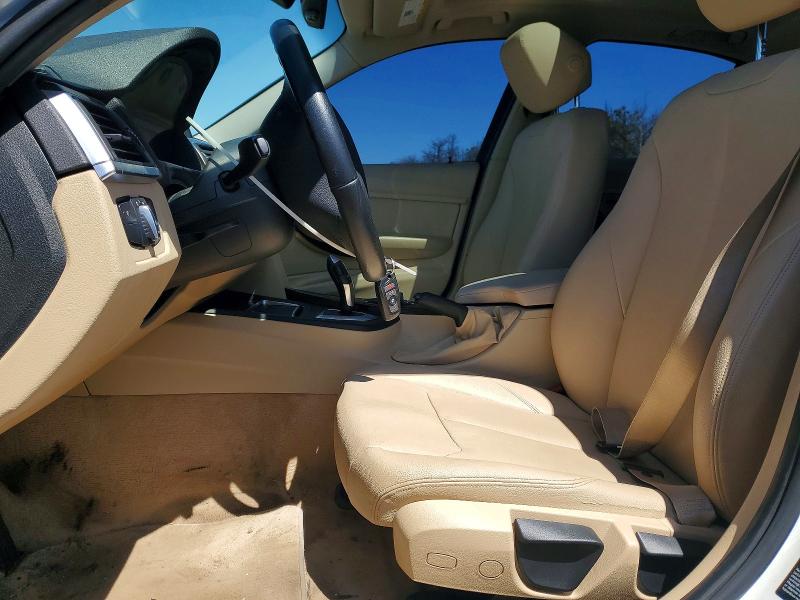51418726 :رقم المزاد ، WBA8E5G57GNT93864 vin ، 2016 Bmw 320 مزاد بيع