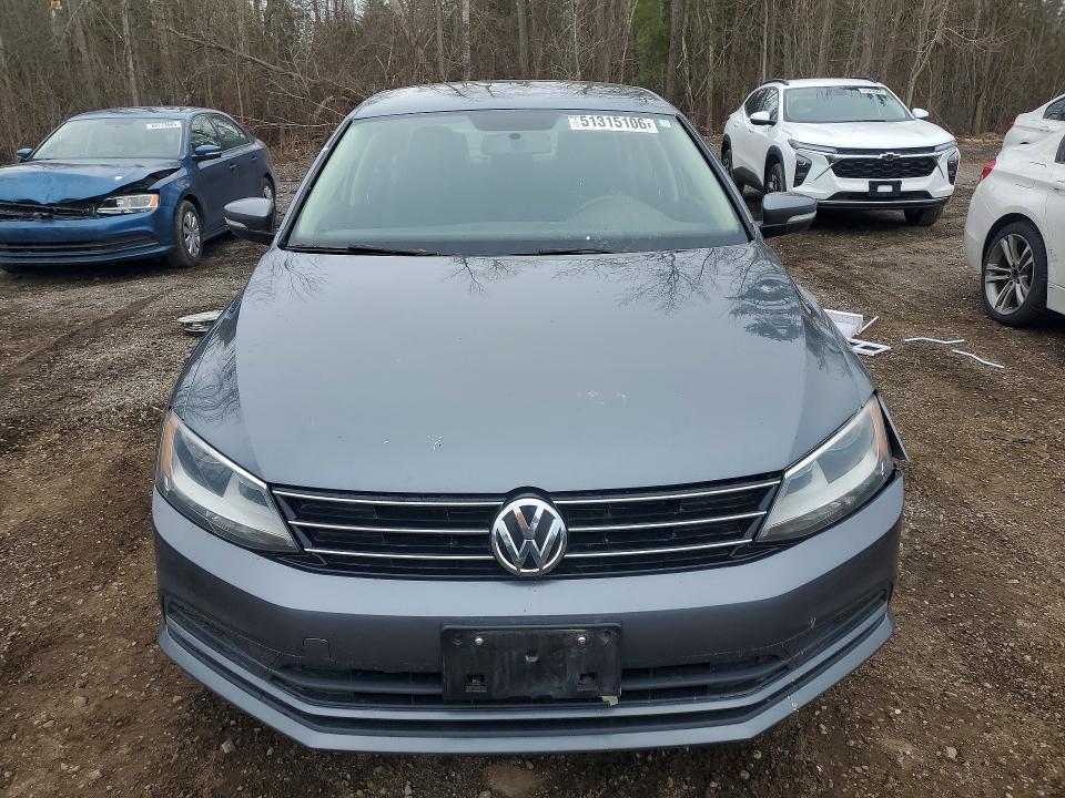 51315106 :رقم المزاد ، 3VW2K7AJ7FM272342 vin ، 2015 Volkswagen Jetta مزاد بيع