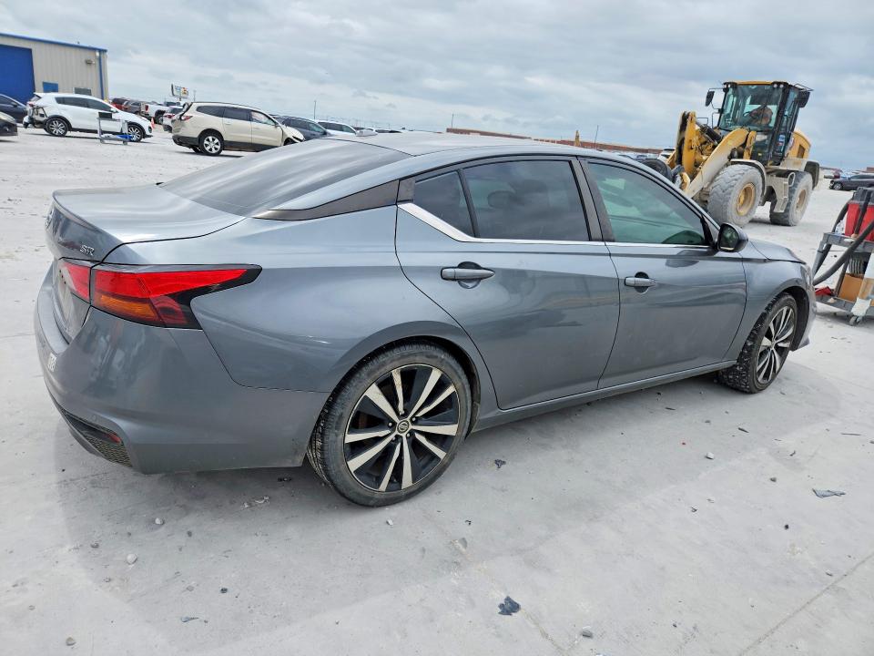 48402646 :رقم المزاد ، 1N4BL4CV4MN340054 vin ، 2021 Nissan Altima مزاد بيع