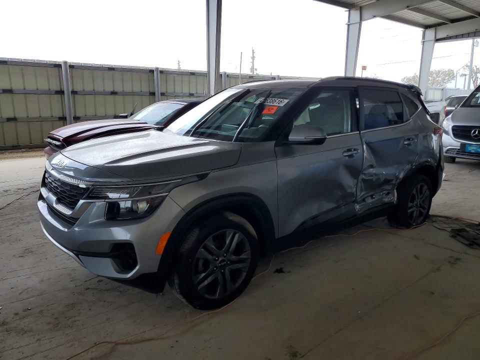 Auction sale of the 2023 Kia Seltos, vin: KNDEU2AAXP7438832, lot number: 48638616