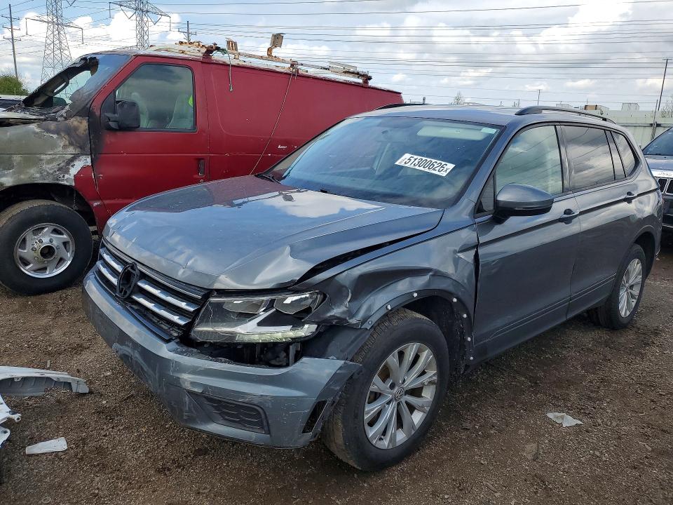 51300626 :رقم المزاد ، 3VV1B7AX0JM124353 vin ، 2018 Volkswagen Tiguan مزاد بيع