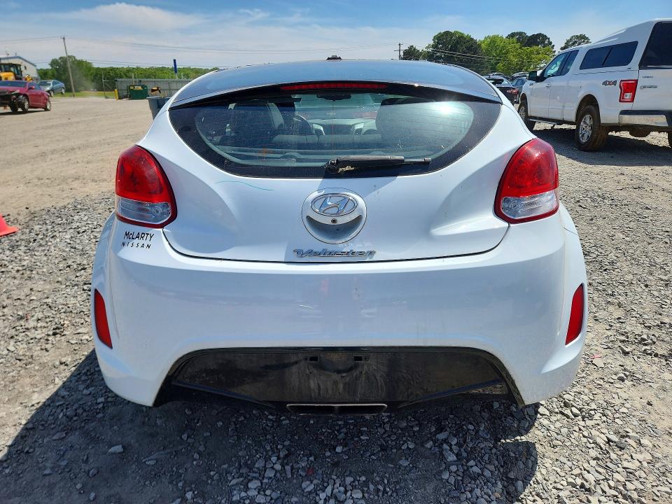50666236 :رقم المزاد ، KMHTC6AD7HU320554 vin ، 2017 Hyundai Veloster مزاد بيع