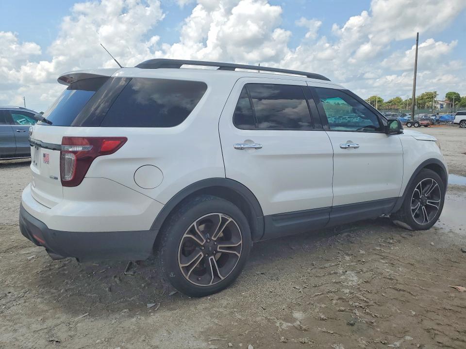 51586226 :رقم المزاد ، 1FM5K8GT8EGB88629 vin ، 2014 Ford Explorer مزاد بيع