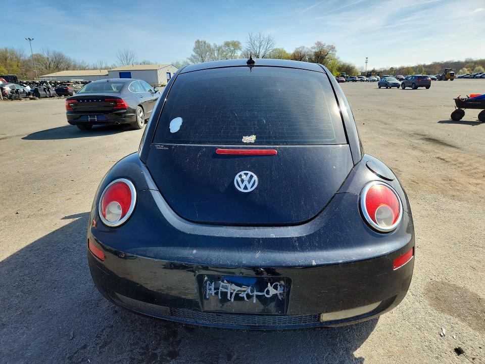 2010 Volkswagen New Beetle მანქანა იყიდება აუქციონზე, vin: 3VWPG3AG4AM012901, აუქციონის ნომერი: 49166236