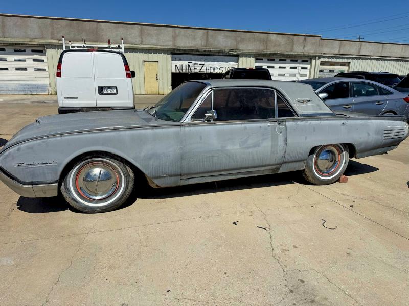 Продажа на аукционе авто 1961 Ford Thunderbird, vin: 1Y71Z142532, номер лота: 49028086