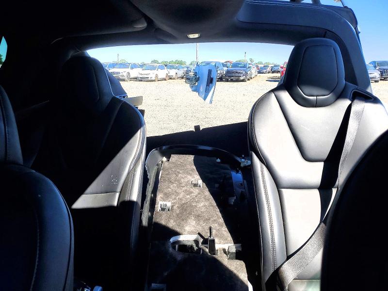 2020 Tesla Model X მანქანა იყიდება აუქციონზე, vin: 5YJXCBE27LF260932, აუქციონის ნომერი: 47945266