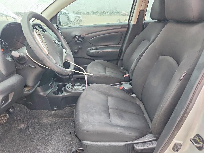50647076 :رقم المزاد ، 3N1CN7AP5KL813359 vin ، 2019 Nissan Versa مزاد بيع