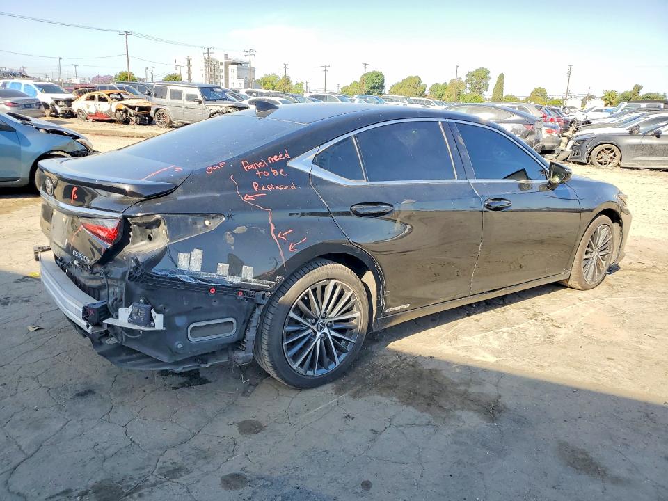 2022 Lexus Es 300h მანქანა იყიდება აუქციონზე, vin: 58ADA1C16NU026308, აუქციონის ნომერი: 51590946