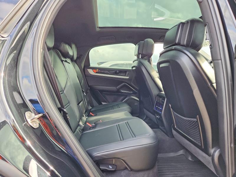 49670706 :رقم المزاد ، WP1BL2AY1TDA50711 vin ، 2026 Porsche Cayenne مزاد بيع