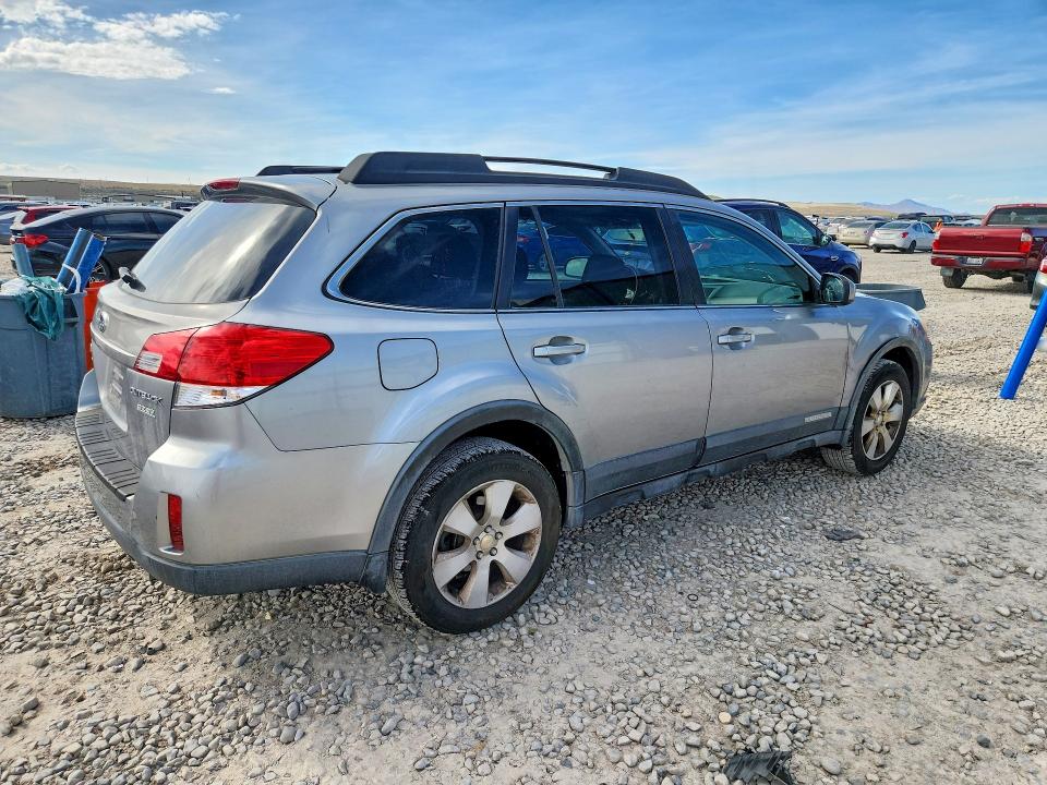 2011 Subaru Outback მანქანა იყიდება აუქციონზე, vin: 4S4BRBCC0B3425683, აუქციონის ნომერი: 48863006
