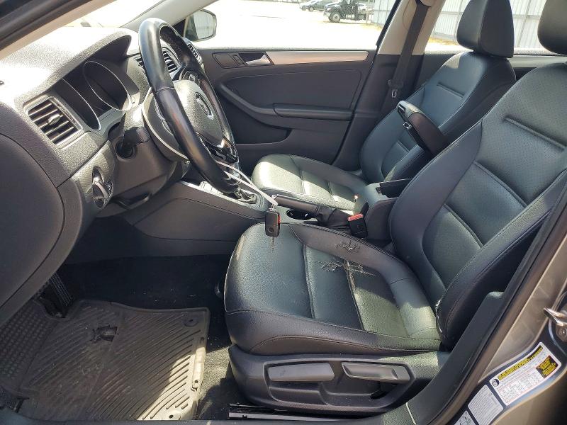 51205686 :رقم المزاد ، 3VWDB7AJXHM299000 vin ، 2017 Volkswagen Jetta مزاد بيع