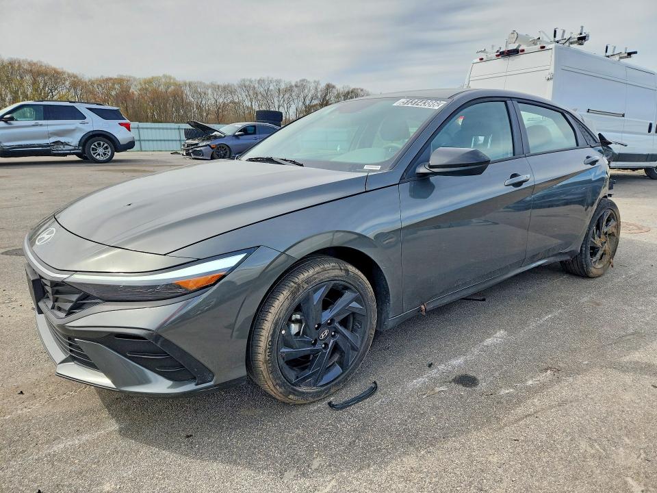 51314386 :رقم المزاد ، KMHLM4DG4TU121817 vin ، 2026 Hyundai Elantra مزاد بيع