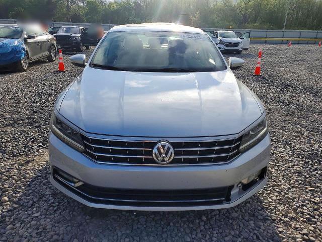 2017 Volkswagen Passat მანქანა იყიდება აუქციონზე, vin: 1VWBT7A3XHC038277, აუქციონის ნომერი: 47393426