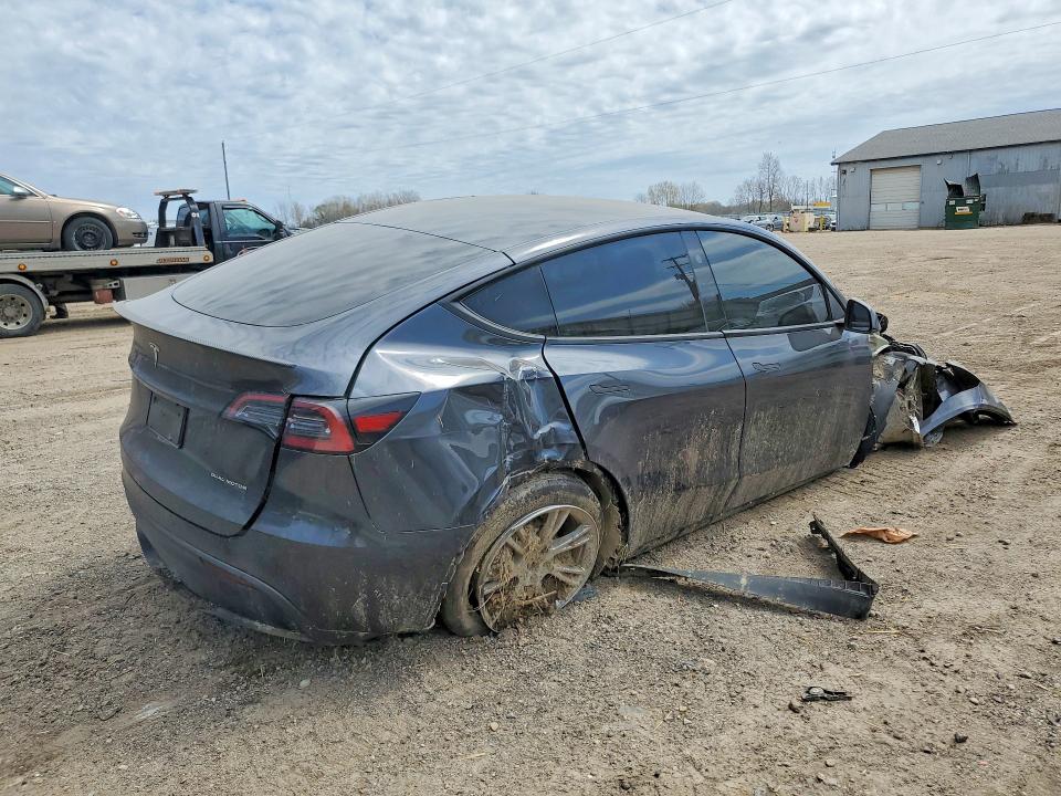 50996136 :رقم المزاد ، 7SAYGDEE3RF030802 vin ، 2024 Tesla Model Y مزاد بيع
