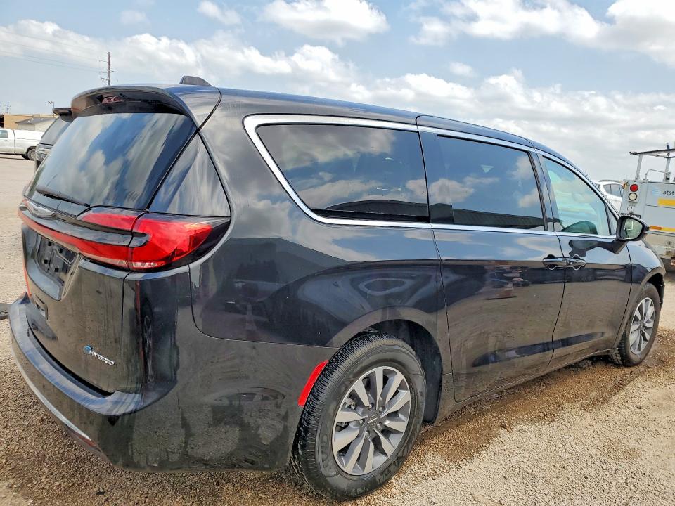 51195896 :رقم المزاد ، 2C4RC1L77PR632474 vin ، 2023 Chrysler Pacifica مزاد بيع