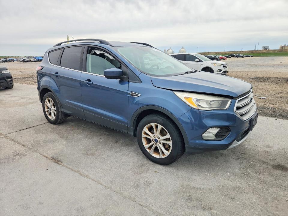 48760746 :رقم المزاد ، 1FMCU0GD4JUB80812 vin ، 2018 Ford Escape مزاد بيع