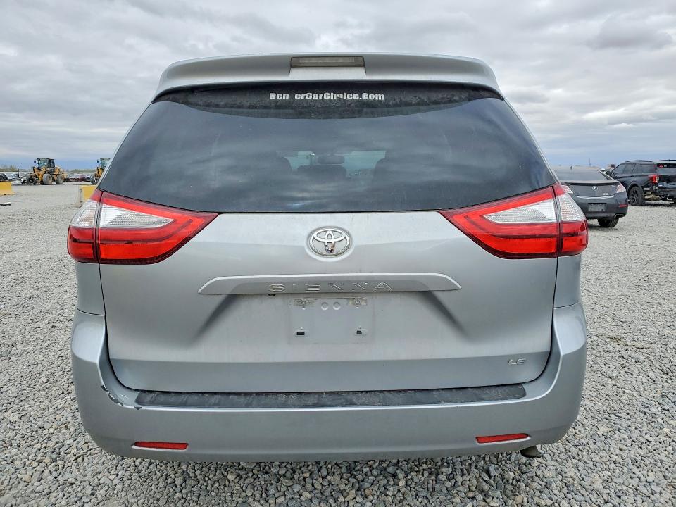 50431836 :رقم المزاد ، 5TDKK3DC2FS599966 vin ، 2015 Toyota Sienna مزاد بيع