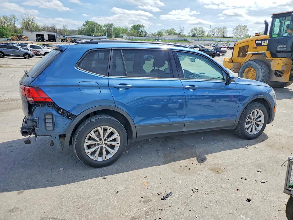 Продажа на аукционе авто 2020 Volkswagen Tiguan, vin: 3VV1B7AXXLM100855, номер лота: 49623436