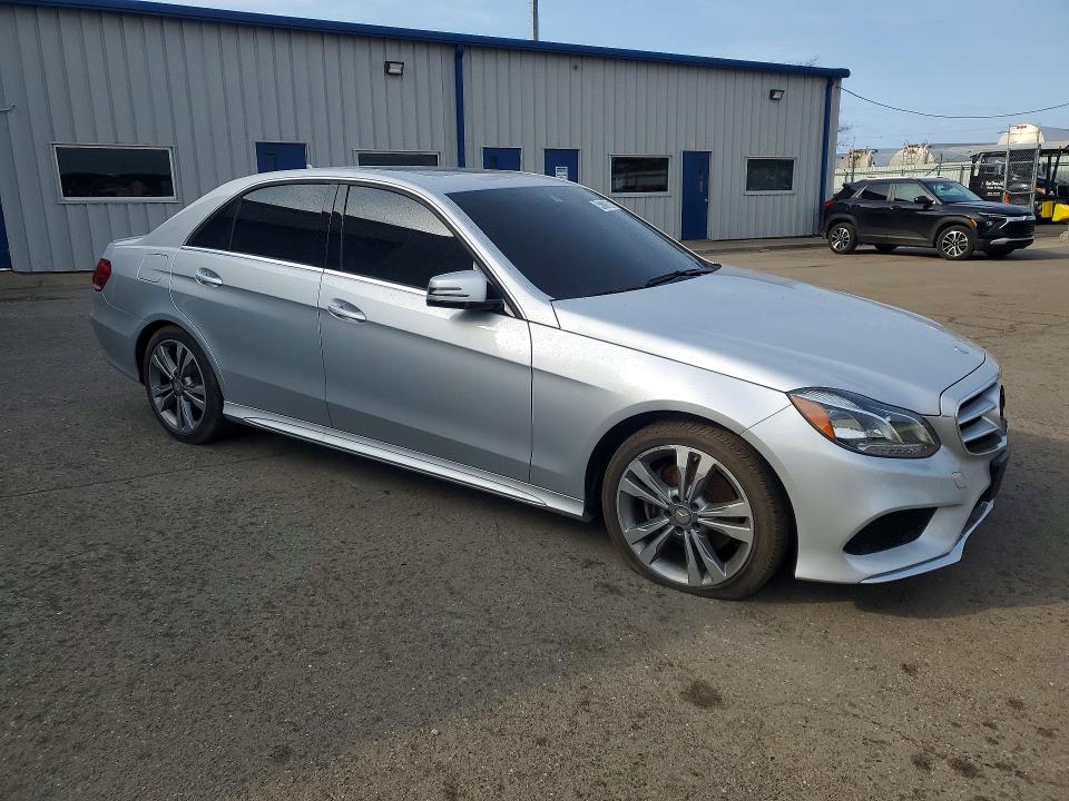 47777586 :رقم المزاد ، WDDHF8JB6GB230274 vin ، 2016 Mercedes-benz E مزاد بيع
