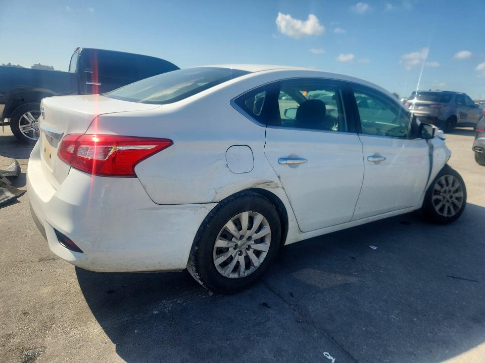 50147756 :رقم المزاد ، 3N1AB7AP5HY377012 vin ، 2017 Nissan Sentra مزاد بيع