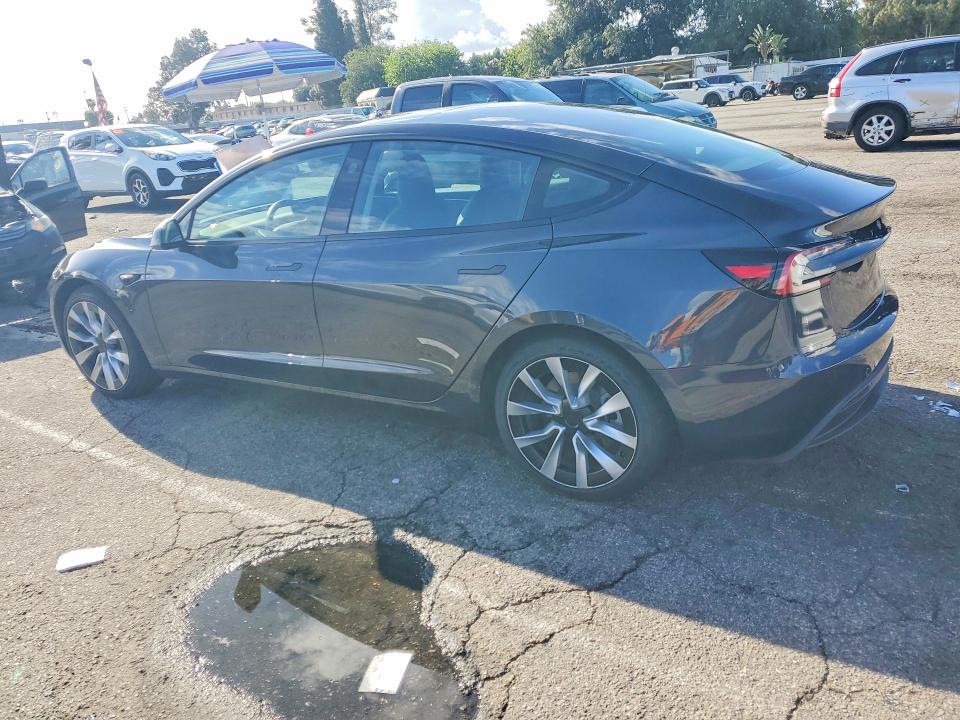 49665846 :رقم المزاد ، 5YJ3E1EA6SF078972 vin ، 2025 Tesla Model 3 مزاد بيع