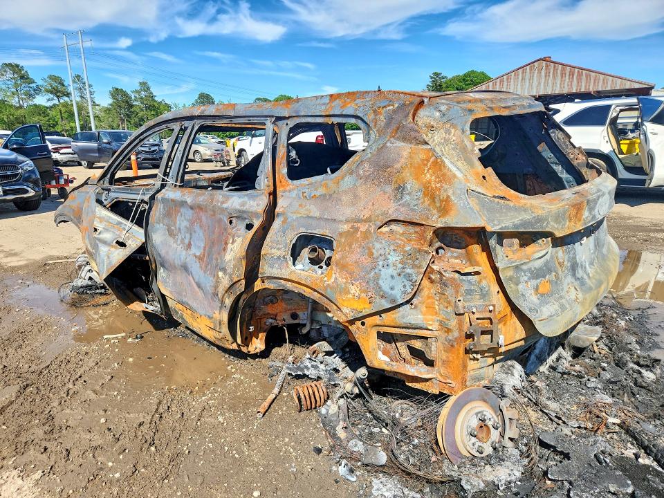 2023 Hyundai Santa Fe მანქანა იყიდება აუქციონზე, vin: 5NMS24AJ3PH564284, აუქციონის ნომერი: 49152196