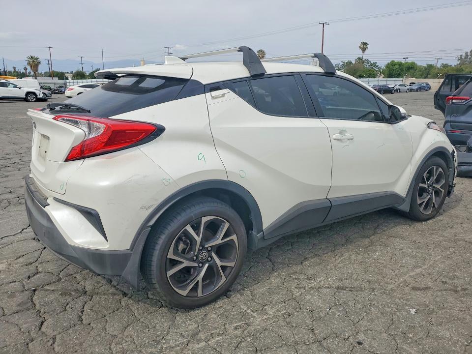 2020 Toyota C-hr მანქანა იყიდება აუქციონზე, vin: JTNKHMBX2L1068071, აუქციონის ნომერი: 49009656