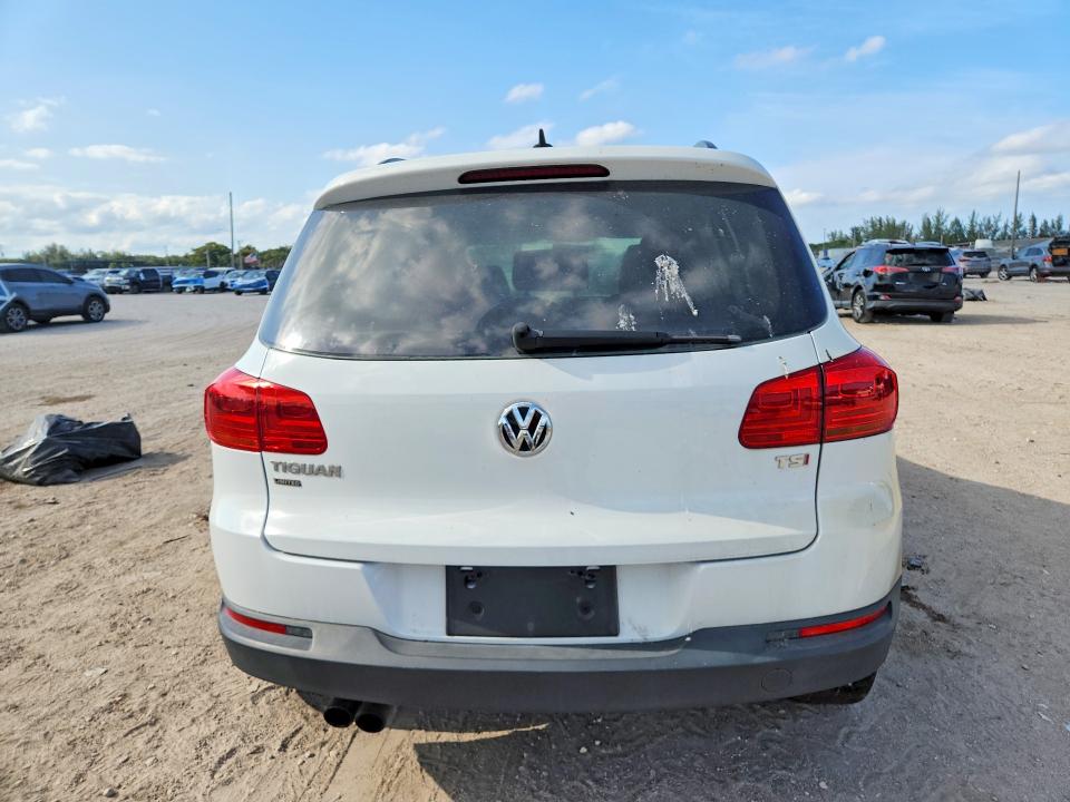 2017 Volkswagen Tiguan მანქანა იყიდება აუქციონზე, vin: WVGAV7AX7HK046978, აუქციონის ნომერი: 51856736