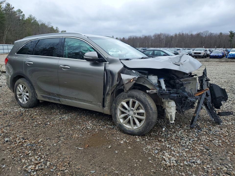 48352446 :رقم المزاد ، 5XYPGDA58JG375707 vin ، 2018 Kia Sorento مزاد بيع