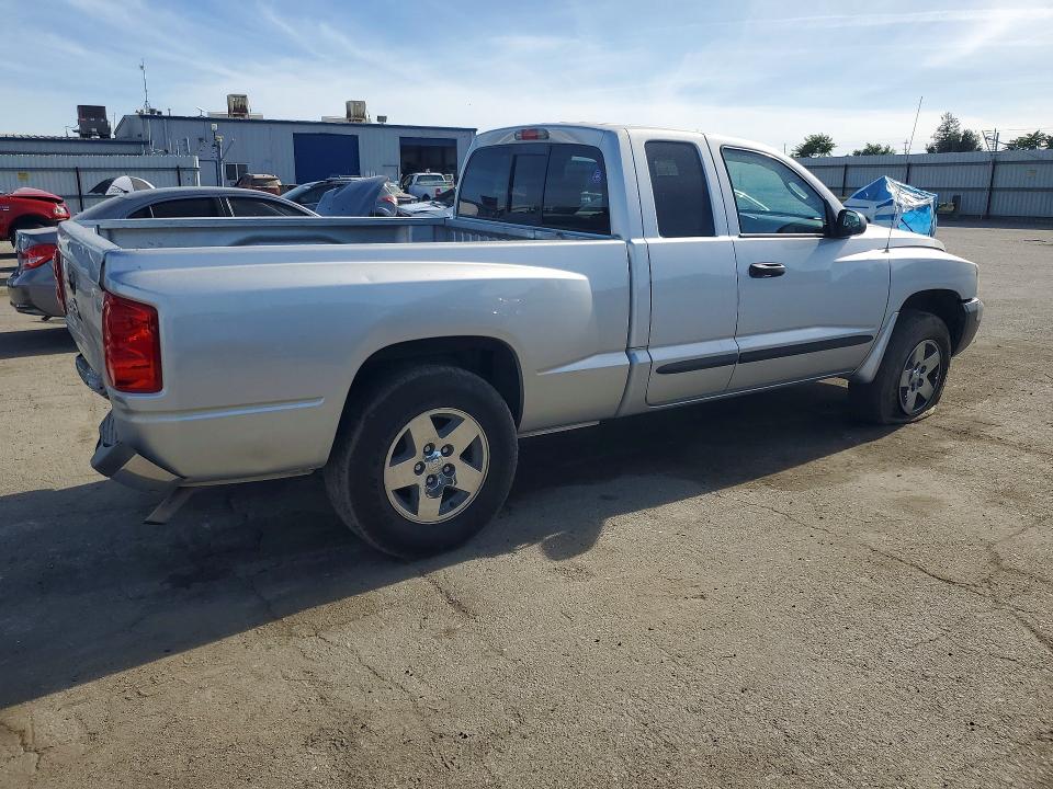 51117666 :رقم المزاد ، 1D7HE42K15S166281 vin ، 2005 Dodge Dakota مزاد بيع
