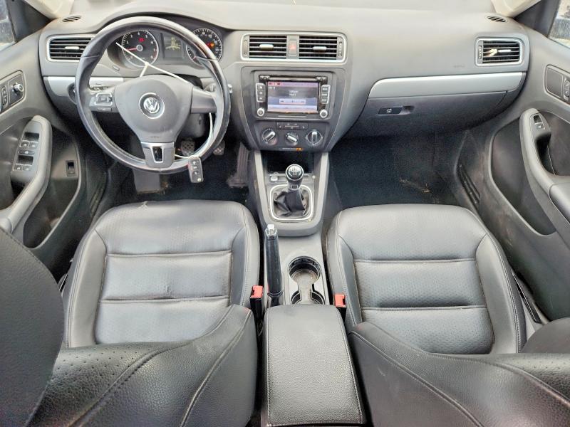 51015886 :رقم المزاد ، 3VWB17AJ3EM361567 vin ، 2014 Volkswagen Jetta مزاد بيع