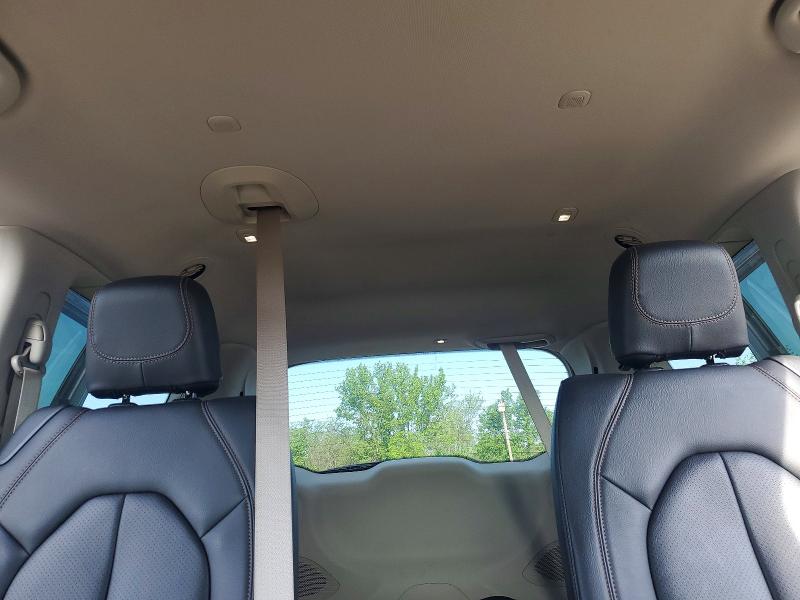 50105966 :رقم المزاد ، 2C4RC1EG4JR257776 vin ، 2018 Chrysler Pacifica مزاد بيع