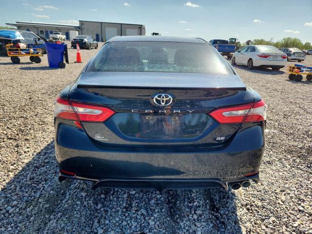 47734876 :رقم المزاد ، 4T1B11HK0JU666444 vin ، 2018 Toyota Camry مزاد بيع