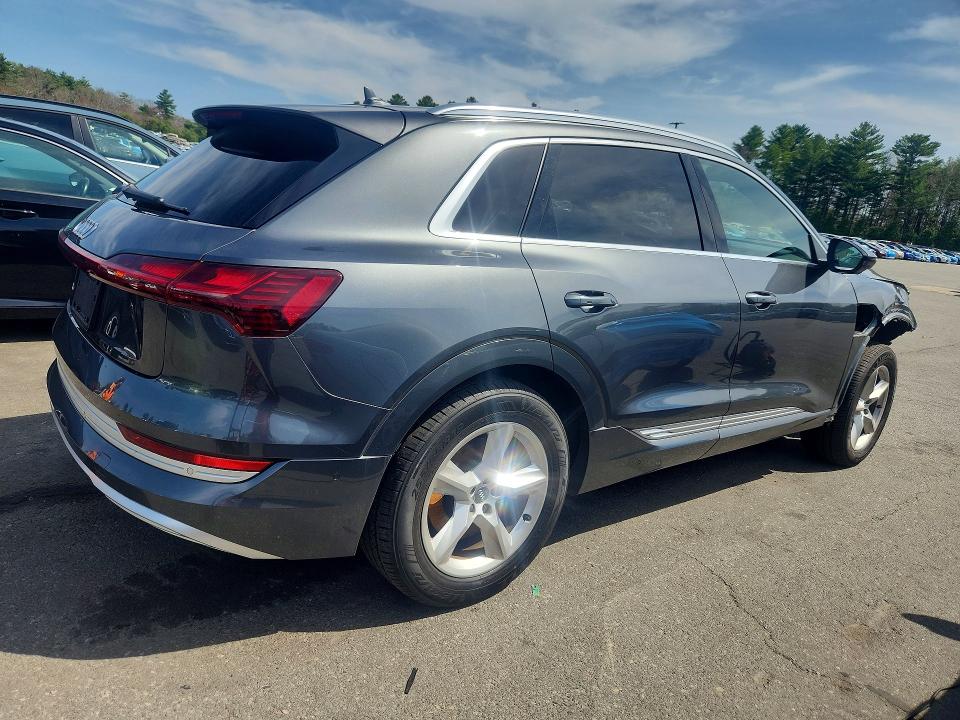 Aukcja sprzedaży 2019 Audi E-tron, vin: WA1VAAGE3KB006838, numer aukcji: 50079476