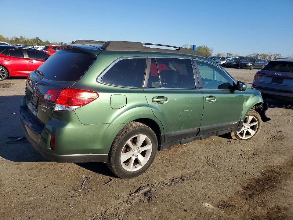49041306 :رقم المزاد ، 4S4BRBCC1D3323084 vin ، 2013 Subaru Outback مزاد بيع