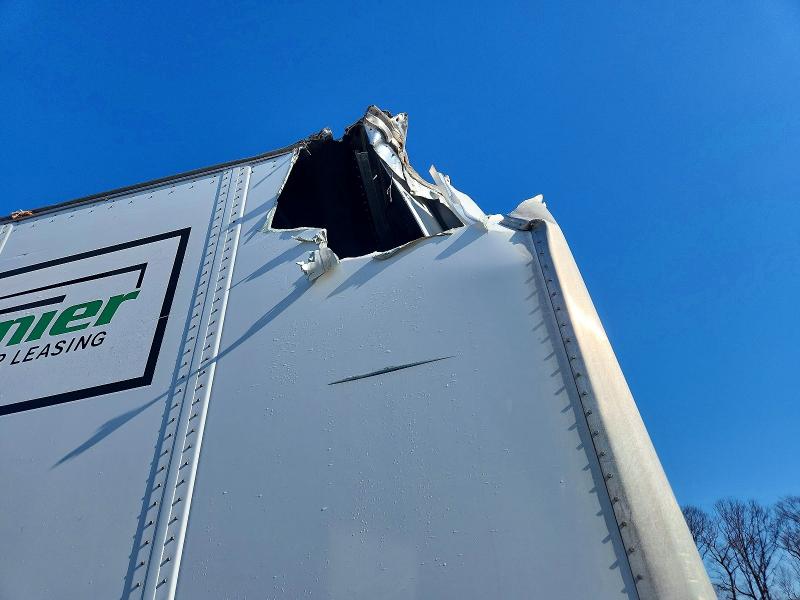 2015 Hyundai Translead Inc Trailers მანქანა იყიდება აუქციონზე, vin: 3H3V532C3GT018203, აუქციონის ნომერი: 48909736