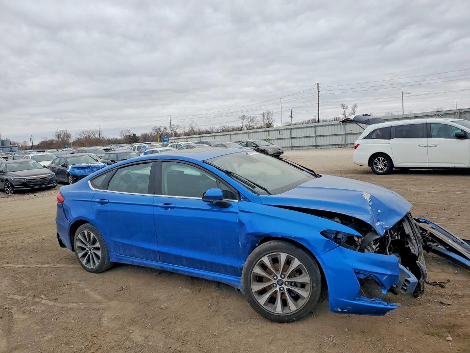 Продажа на аукционе авто 2020 Ford Fusion, vin: 3FA6P0T95LR191506, номер лота: 48353326