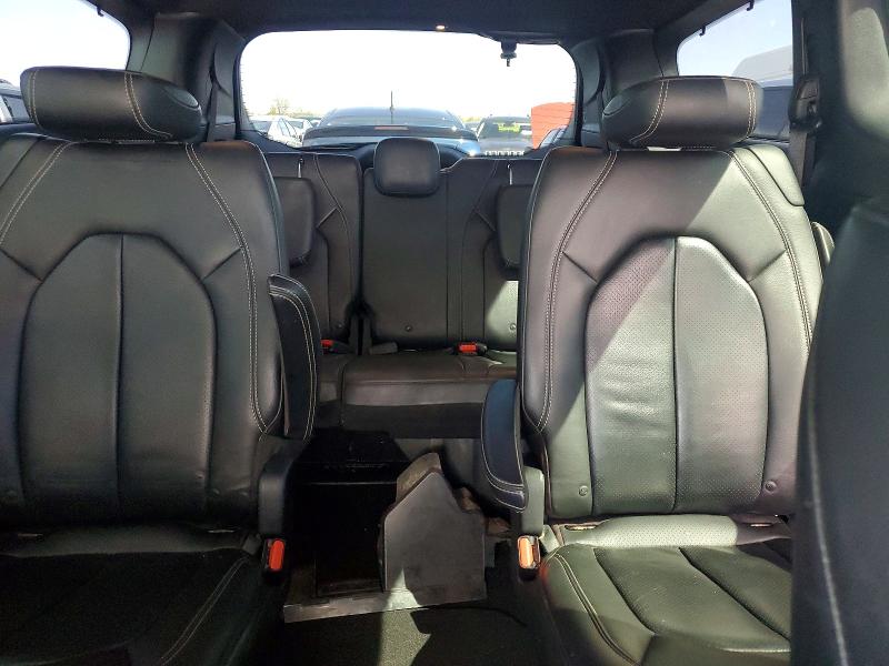 2018 Chrysler Pacifica მანქანა იყიდება აუქციონზე, vin: 2C4RC1EG4JR263321, აუქციონის ნომერი: 51371146