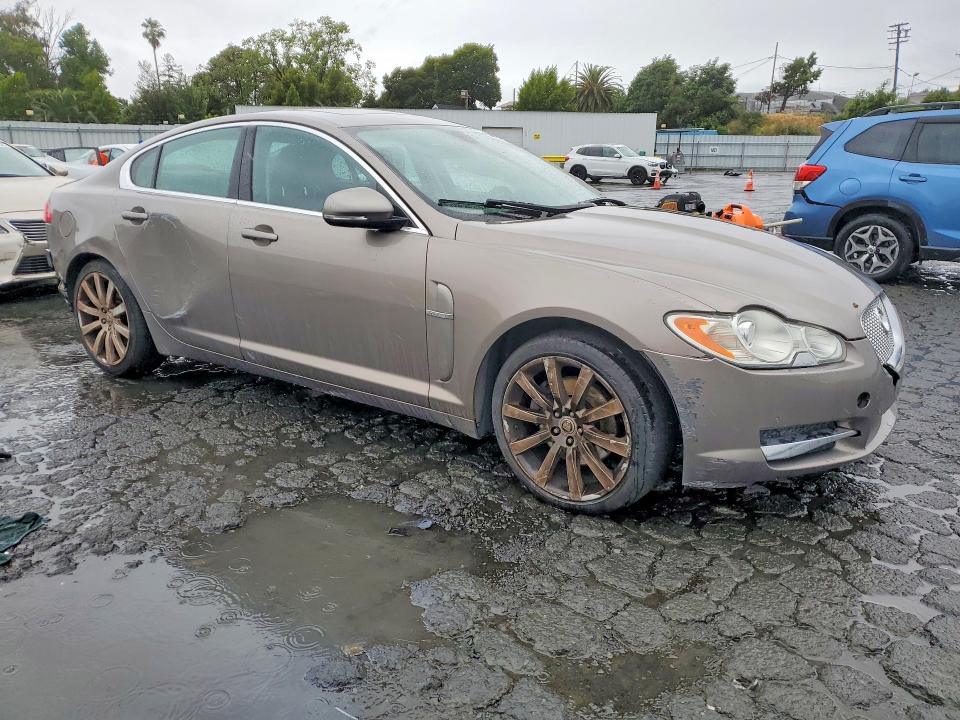 50672756 :رقم المزاد ، SAJWA0FA2AHR59010 vin ، 2010 Jaguar Xf مزاد بيع