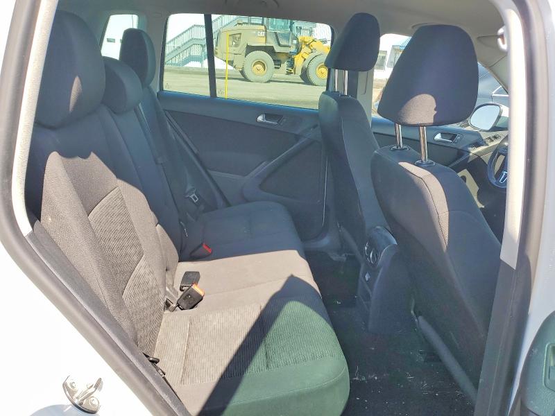 48654506 :رقم المزاد ، WVGJV7AX6FW506153 vin ، 2015 Volkswagen Tiguan مزاد بيع